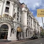 Palais Catherina 3 Pieces Et Commerces Rivoli Διαμέρισμα *